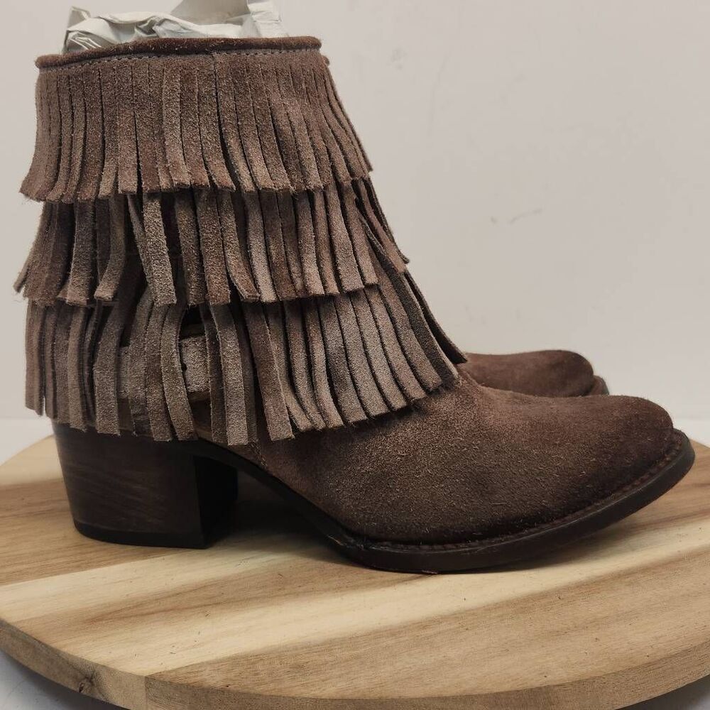 Freebird by Steven Women's Distressed Belle Suede Fringe Booties Size 7 Brown